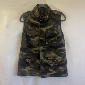 Love Tree Cargo Camo Vest Small Snap Closure Green Utility Military Layer Cotton
